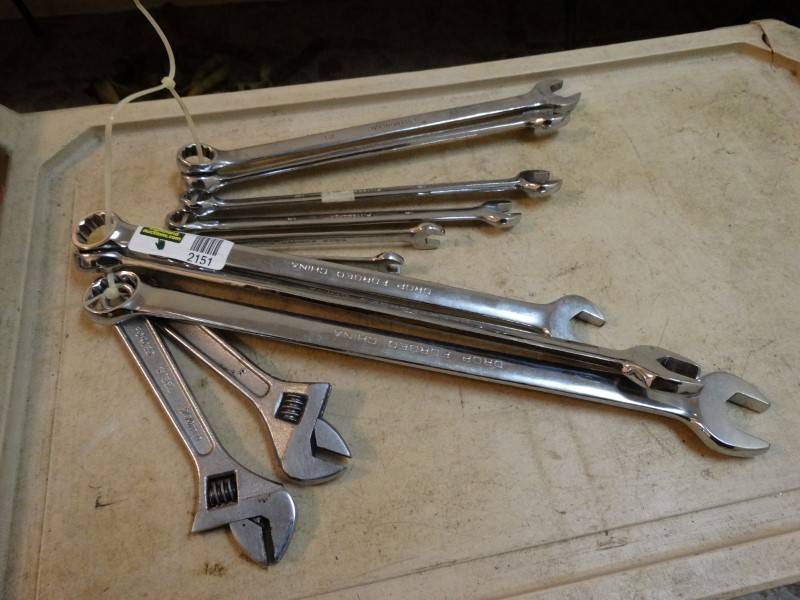 lot 2151 image: 2 Crescent And A Set Of Metric Combination Wrenches - Extra Long For More Force