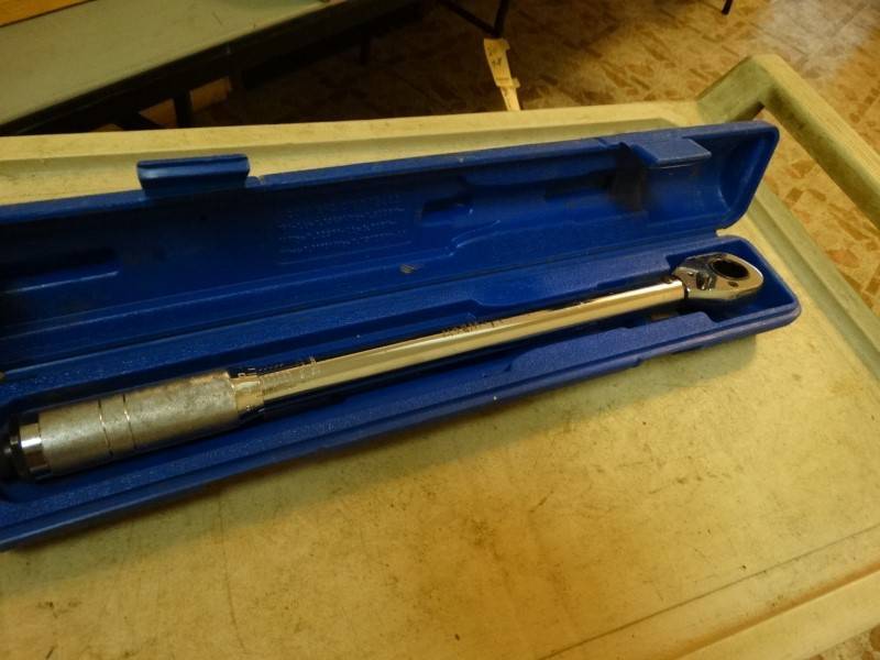 lot 2164 image: Torque Wrench In Case