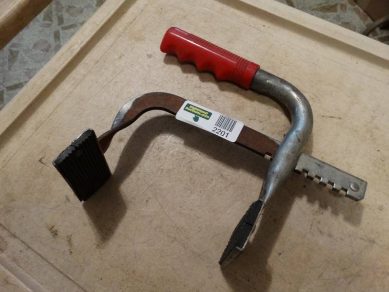 lot 2201 image: Nice Battery Carrier, Metal, Side Or Top Mount