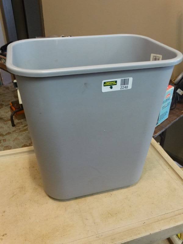 lot 2248 image: Small Office Trashcan