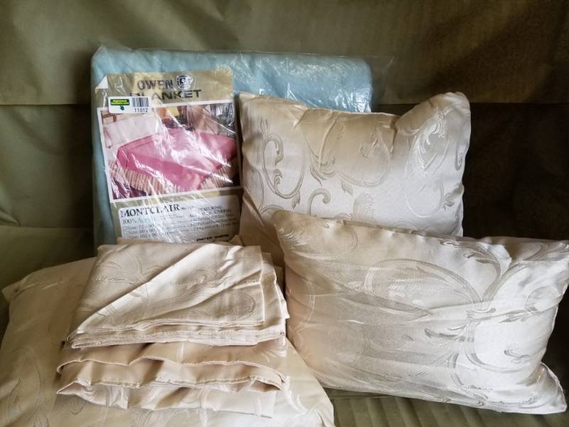 lot 11012 image: Owen Blanket And Three decorative pillows and two pillow shams