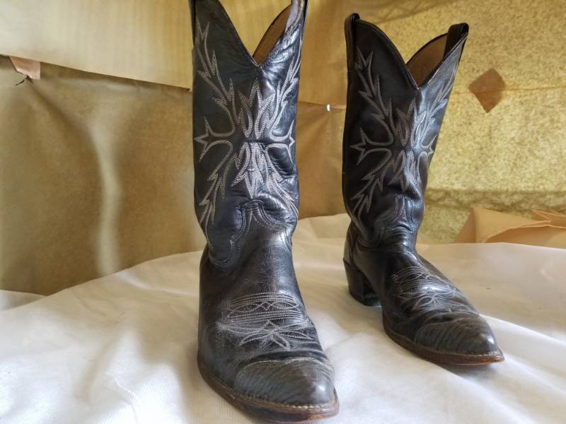 lot 11062 image: Mens Boots .5