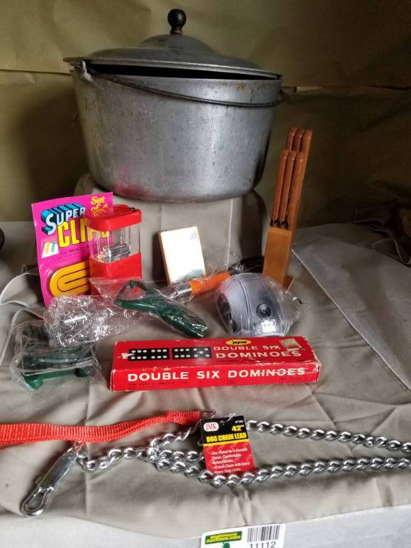 lot 11112 image: heavy duty aluminum dutch oven stock pot with lid, Dog Chain Lead,  Vintage Double Six Dominoes