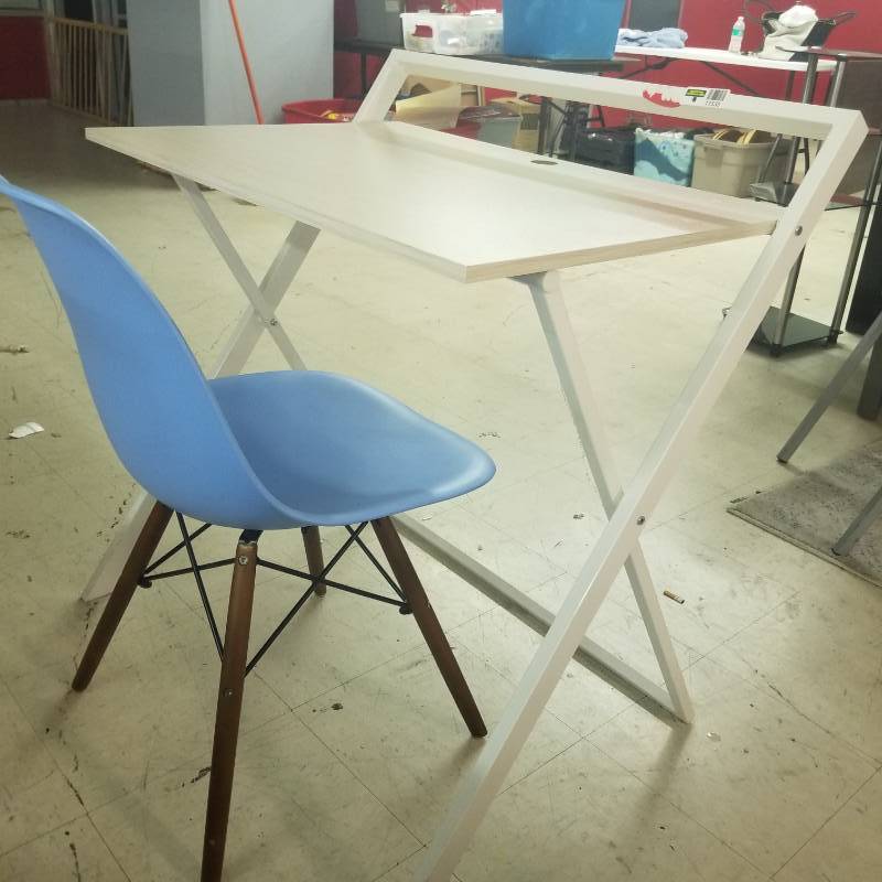 lot 11533 image: White Tangkula Folding Computer Desk with Blue Chair