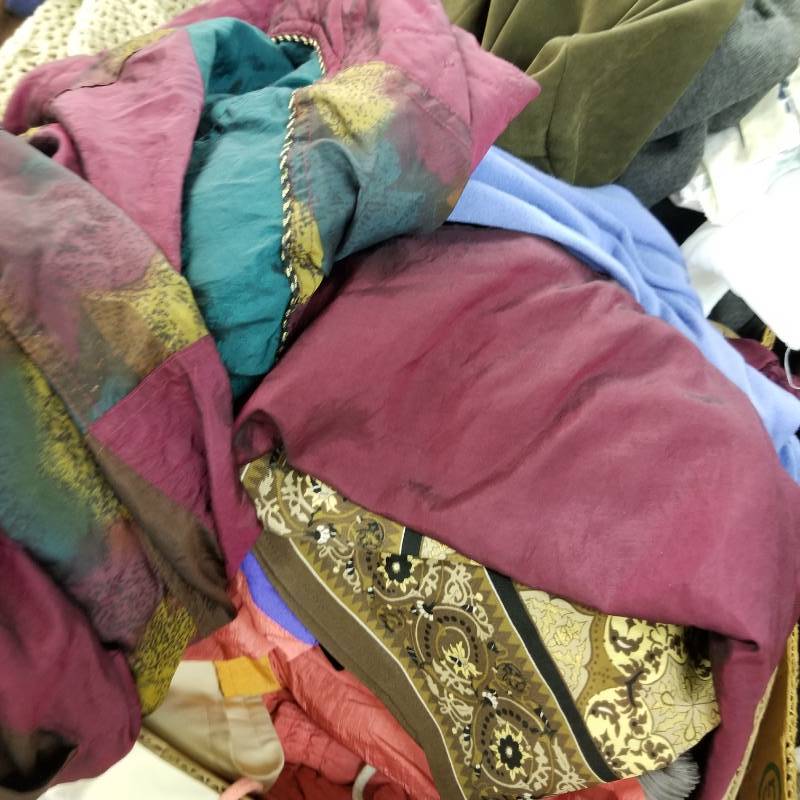 lot 12062 image: Womens Medium Wind Jackets and Pants