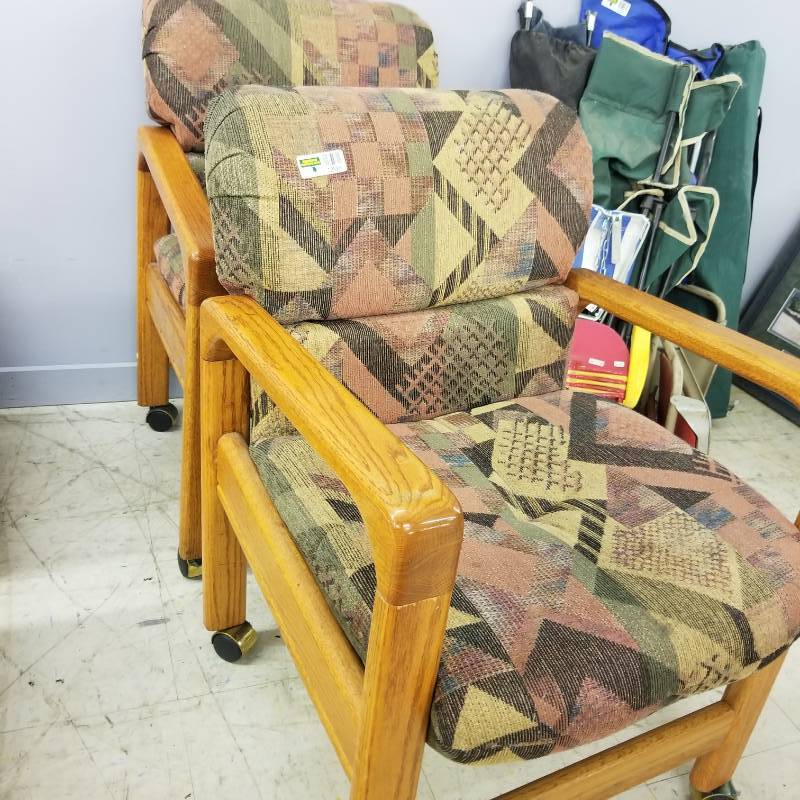 lot 12085 image: Dining Room Chairs