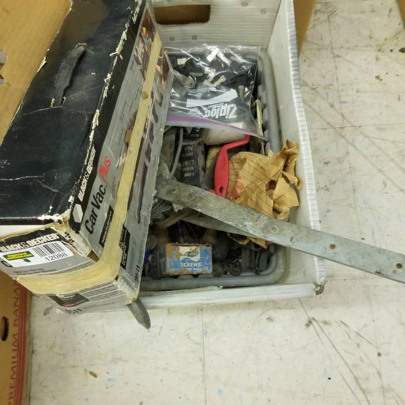 lot 12088 image: Car Vacuum