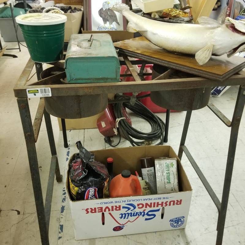 lot 12096 image: Out Door Propane Stove
