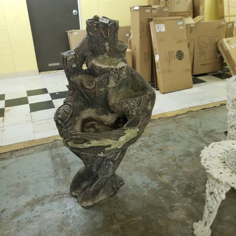 lot 12124 image: Cement Water Fountain