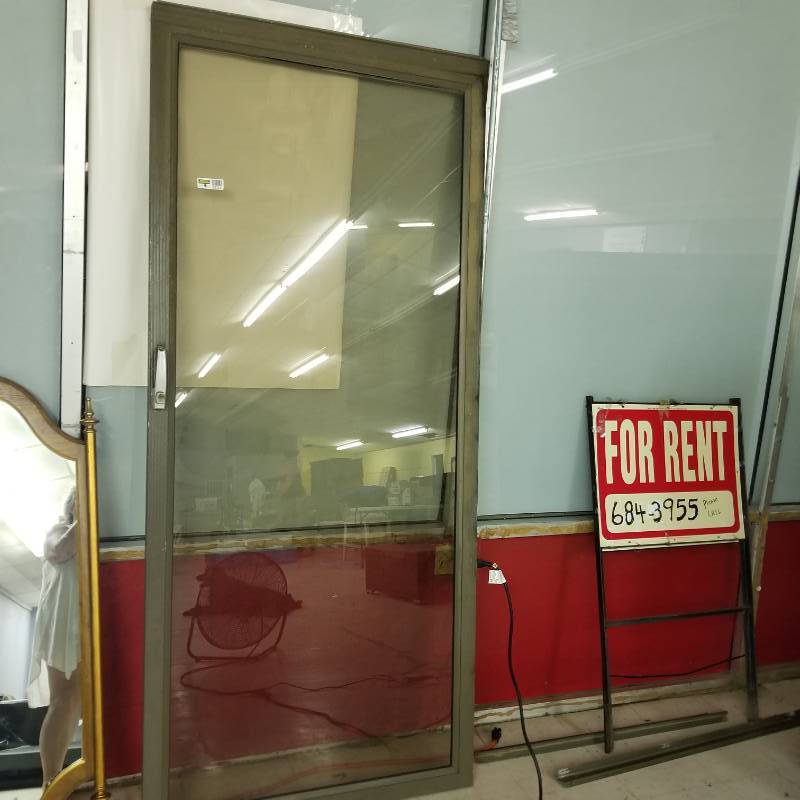 lot 12133 image: Storm Door
