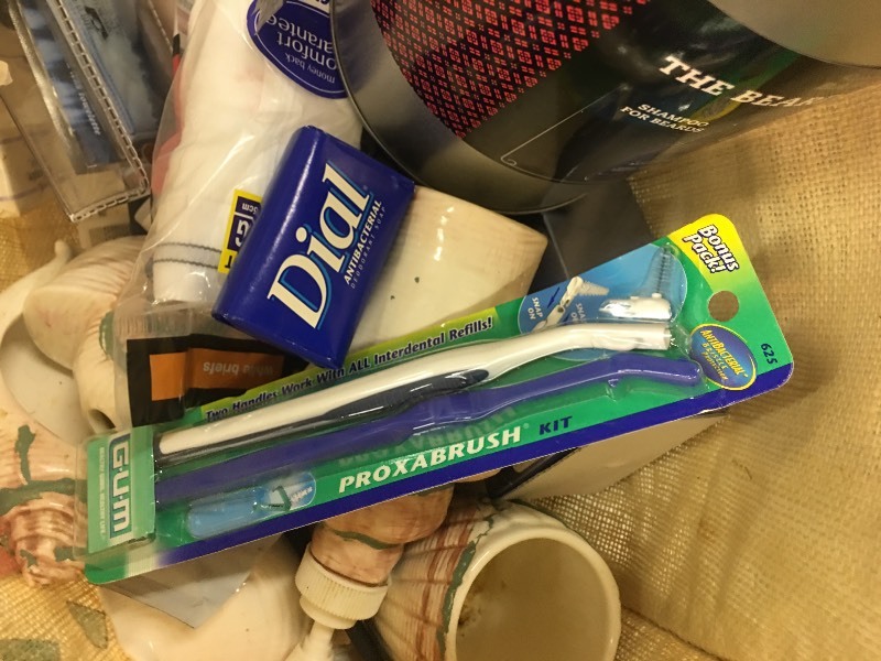 lot 12037 image: Hotel Toiletries and More