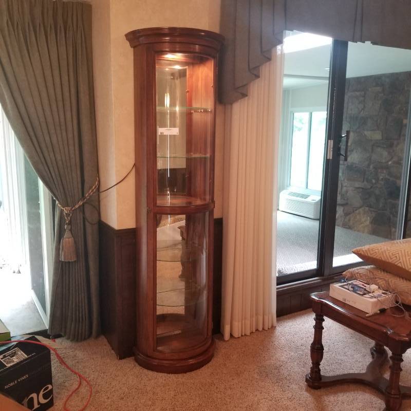 lot 3 image: Half Round Curio