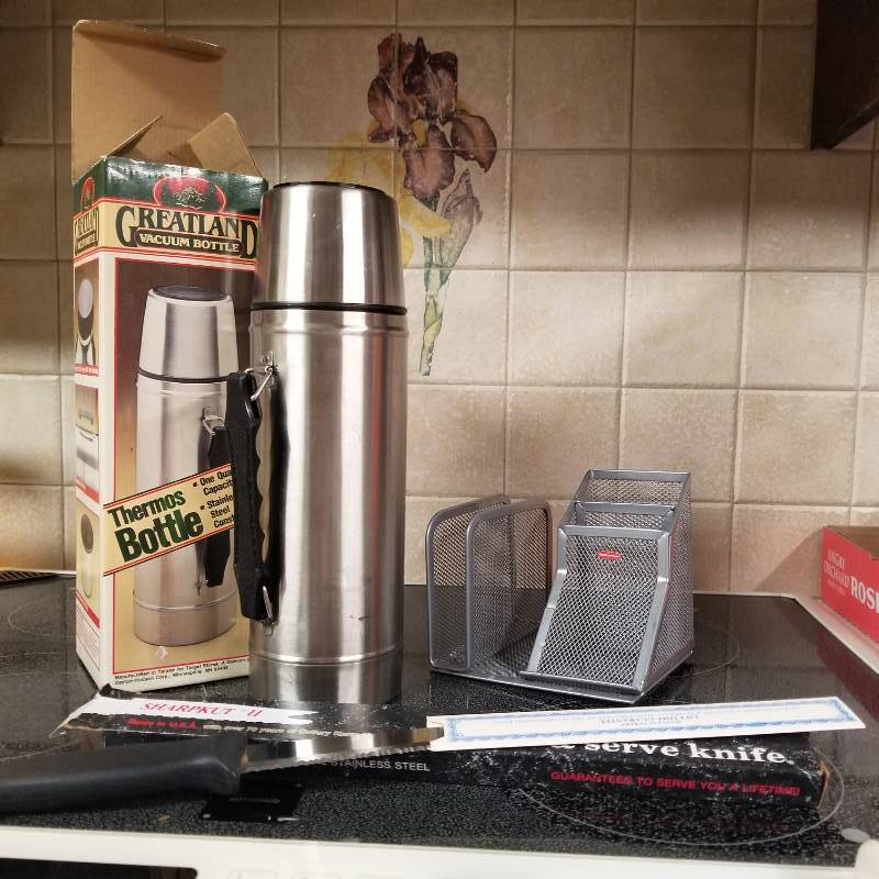lot 11563 image: vacuum bottle Greatland thermos