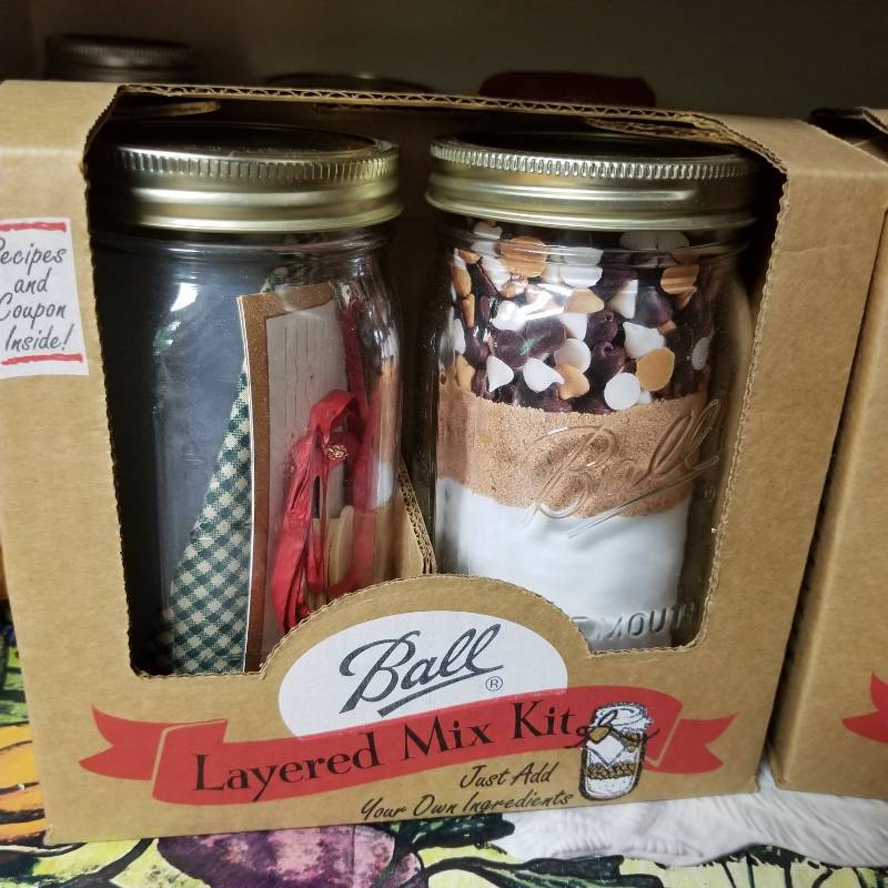 lot 11588 image: Ball Layered Mix Kits