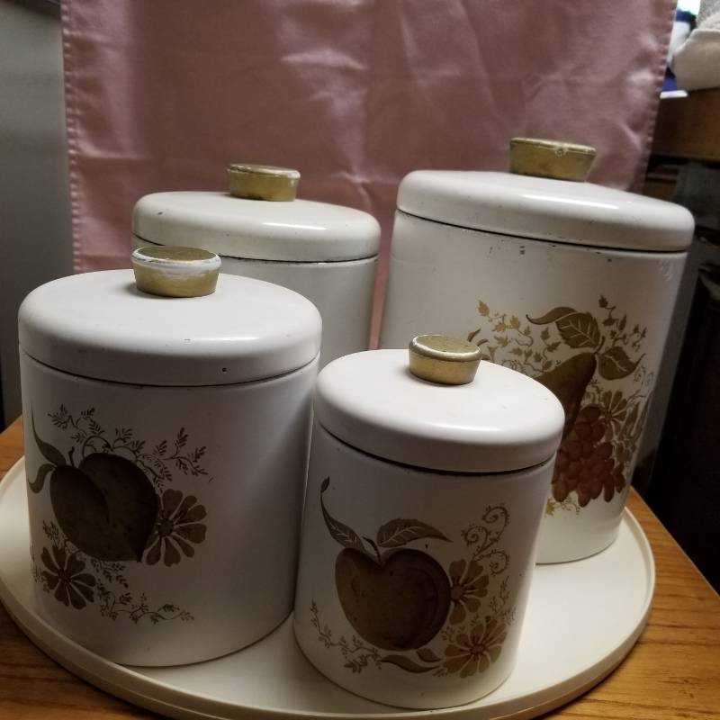 lot 11607 image: Vintage Ransburg Kitchen Canisters White with Gold Fruit Design, Metal Nesting MCM Indiana USA