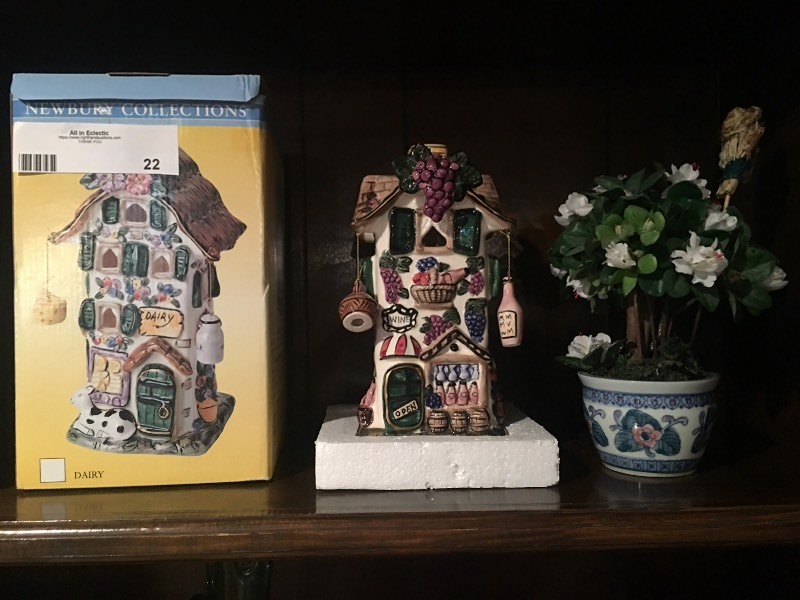 lot 11625 image: Collectable Ceramic