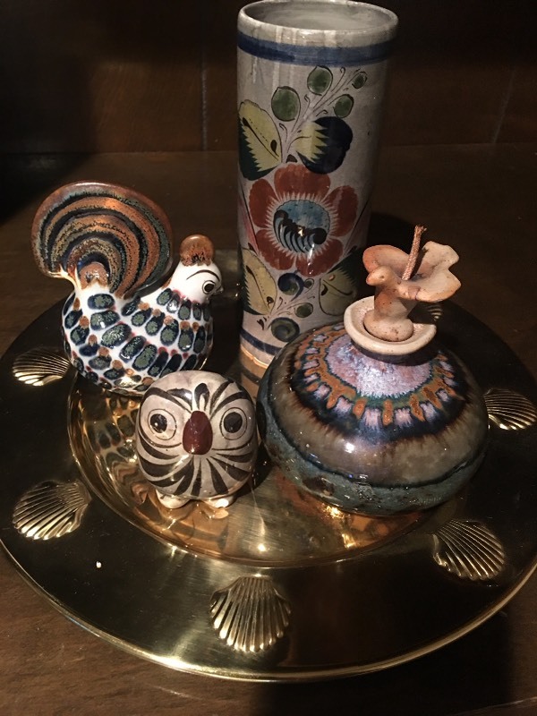 lot 11626 image: Vintage Tonala Mexican pottery, Owl, Rooster, Vase and pot with wick.
