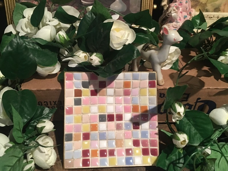 lot 11631 image: VINTAGE MOSAIC TILE ASHTRAY DISH 50S KITSCH ASHTRAY, Pictures and Flowers