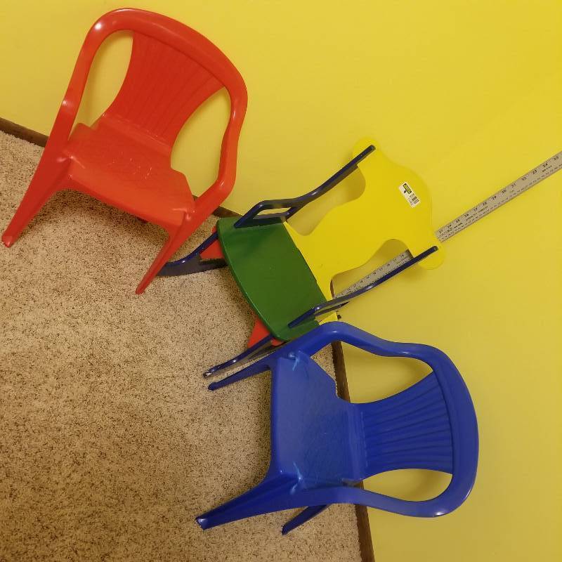 lot 11665 image: Kinder Play Rocking Chair, Plastic Childs Chair (2)