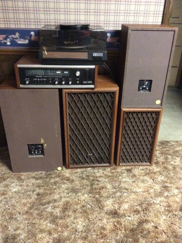lot 12135 image: Vintage Stereo System
