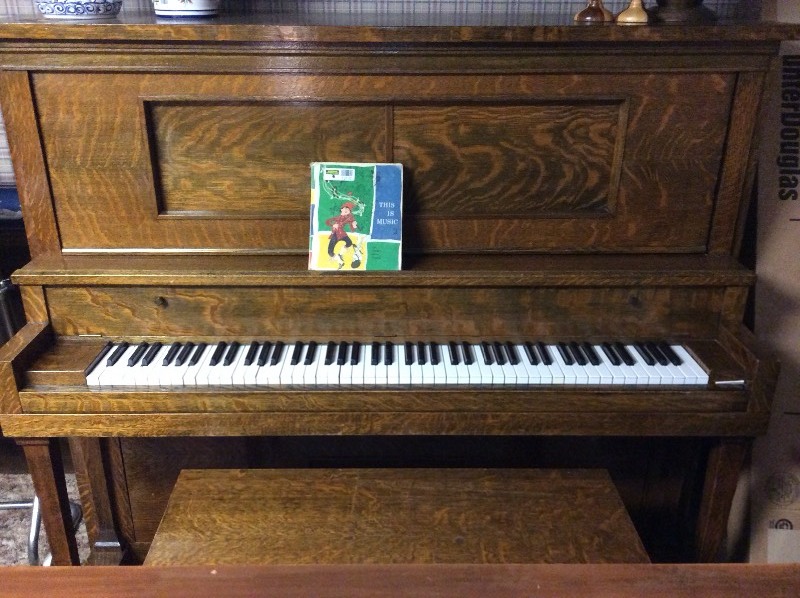 lot 12137 image: Upright Piano