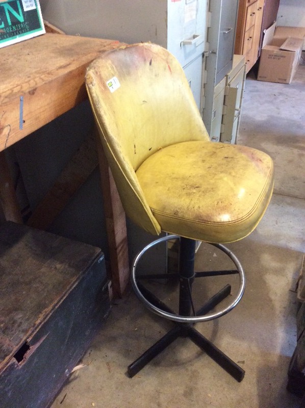 lot 11521 image: Garage Items