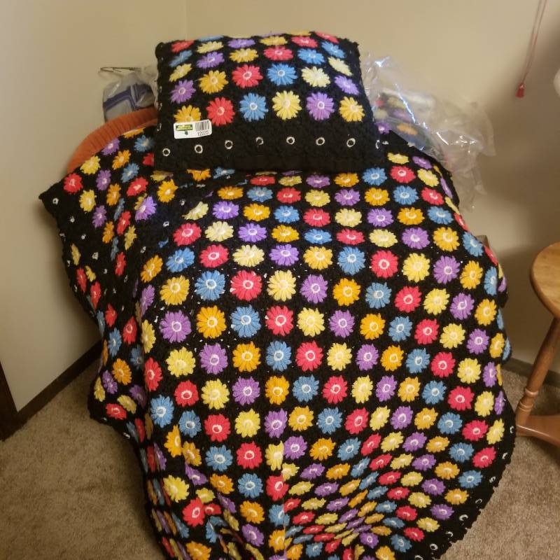 lot 12225 image: Beautiful Crochet Lap Afghan and Pillow
