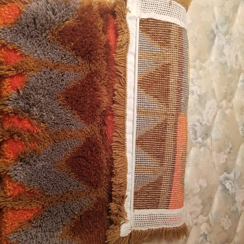 lot 12233 image: Vintage, circa 70s Latch and Hook Wall Hanging