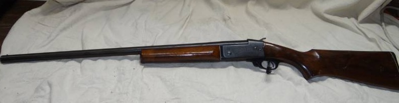 lot 4016 image: 12 Gauge Shotgun