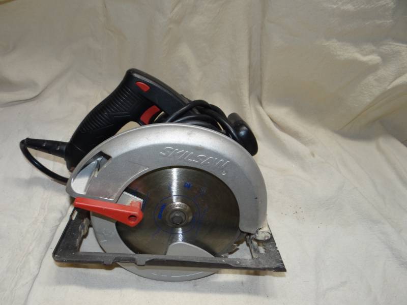 lot 4023 image: Skil Saw - Genuine Skil - 12 Amps