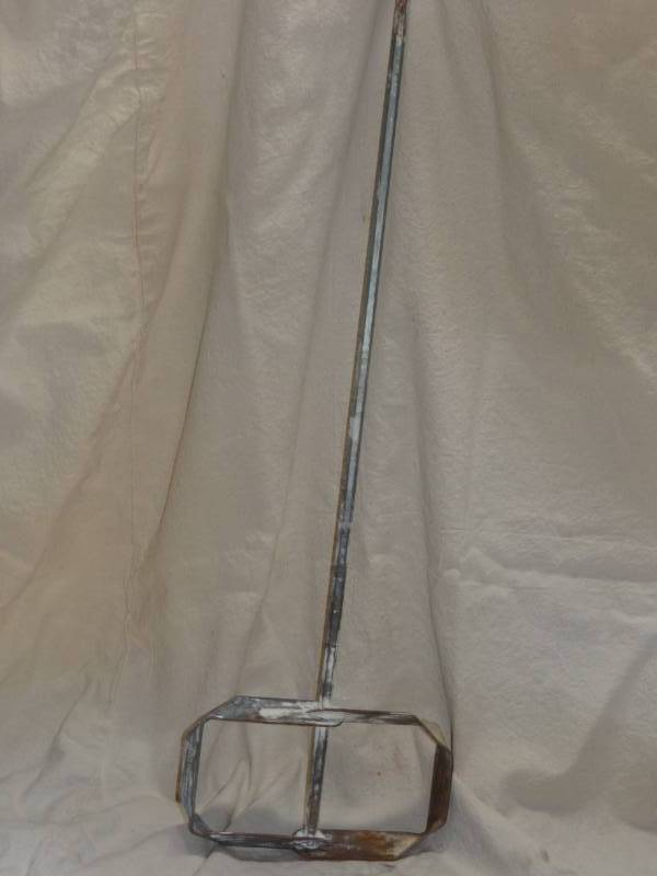 lot 4040 image: MudPaint Mixer - Long One