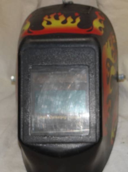 lot 4043 image: Welding Helmet - Auto Darkening, and look at those flames