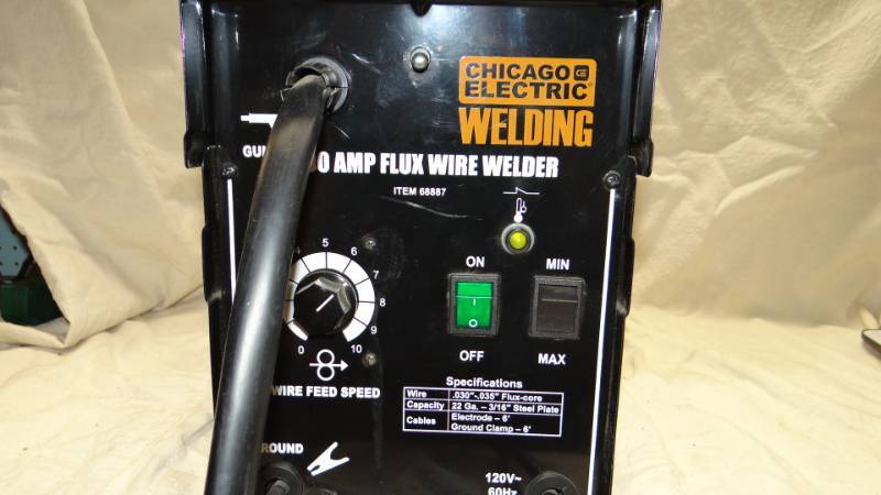 lot 4055 image: Wire Welder - Portable and HANDY