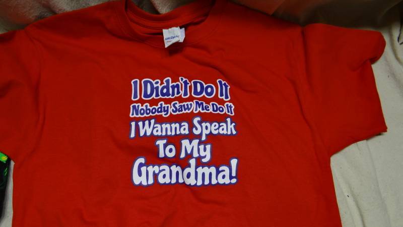 lot 4060 image: T-Shirt - Grandma, buy this for Christmas