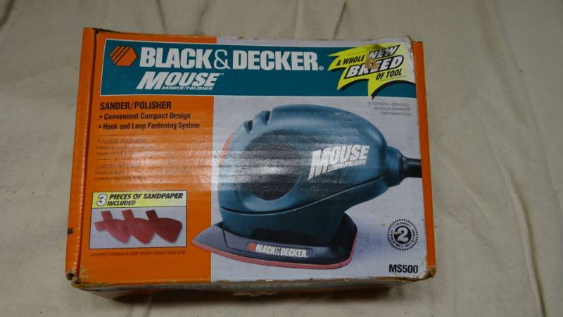 lot 4066 image: Black and Decker Mouse Sander - Hard to Reach Areas