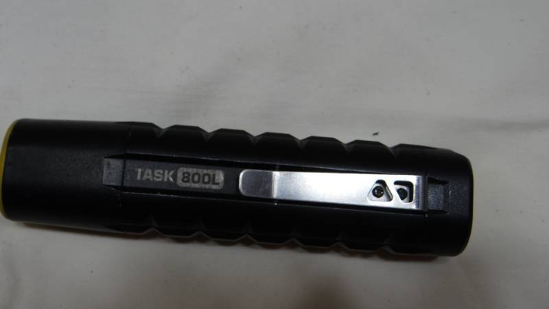 lot 4107 image: Hyper Tough Pocket Flashlight - HANDY
