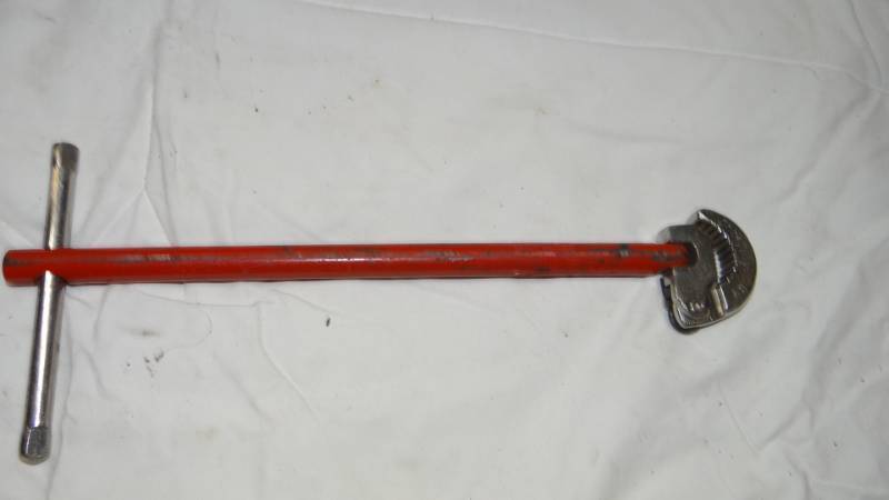 lot 4123 image: BasinPlumbers Wrench - Nice One