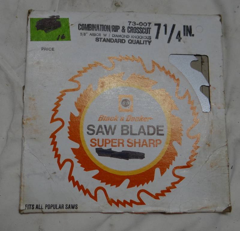 lot 4150 image: Black and Decker Circular Saw Blade - Still in the Package