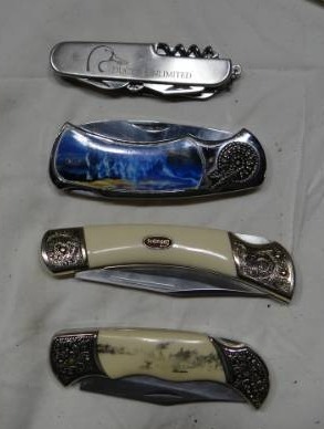 lot 4167 image: Pocket Folding Knives and Multitool - Lot of Four