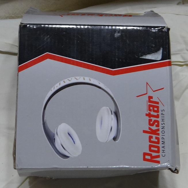 lot 4175 image: Rockstar Headphones In The Box