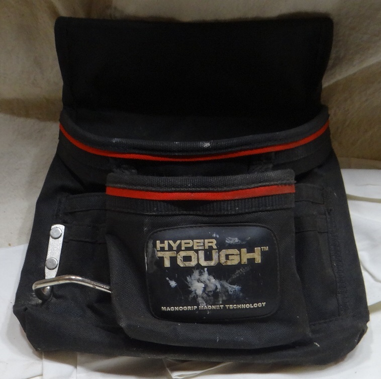 lot 4078 image: Hyper Tough Tool Belt