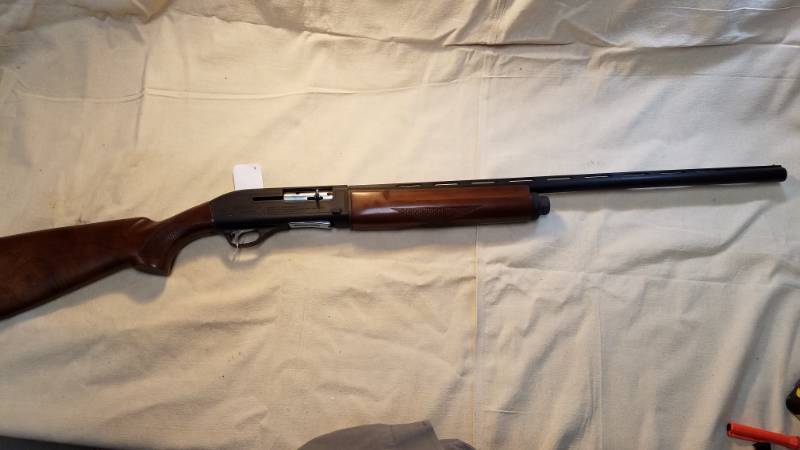 lot 9178 image: 12 Gauge Semi-Auto - Escort - Looks barely out of the box.