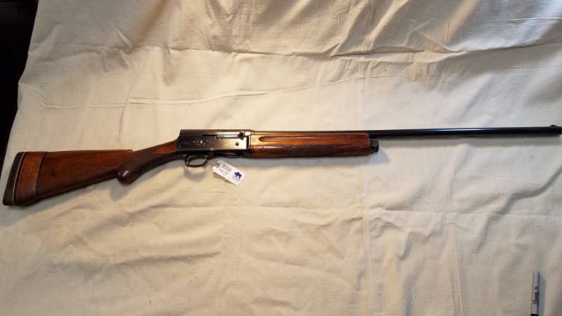 lot 9216 image: SWEET 16 Belgium Browning Sweet 16 - 16 Gauge - Look at that bore