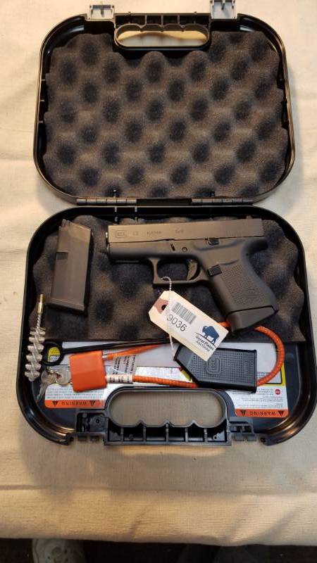 lot 9036 image: GLOCK 43 9mm - with Case, Extra Mag, Ect.  Check out the Pics