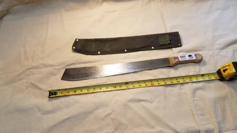 lot 9052 image: Machete