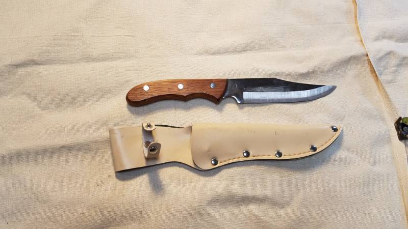 lot 9054 image: Huntsman Special 420 Stainless Knife with Sheath