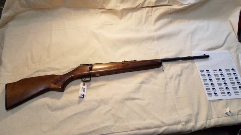 lot 9071 image: Lakefield .22 Rifle
