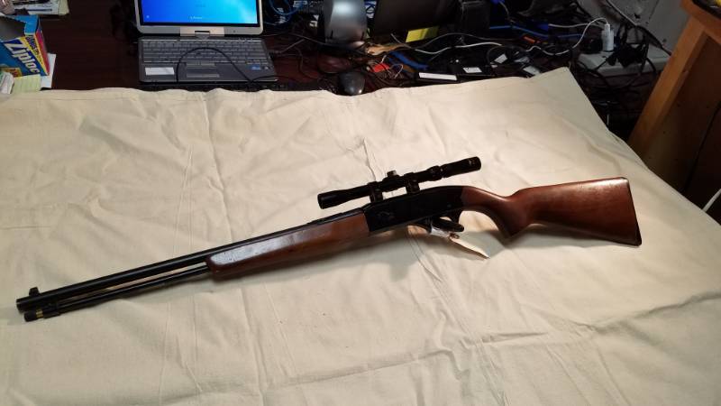 lot 9014 image: Winchester Model 190 .22 Rifle with Scope
