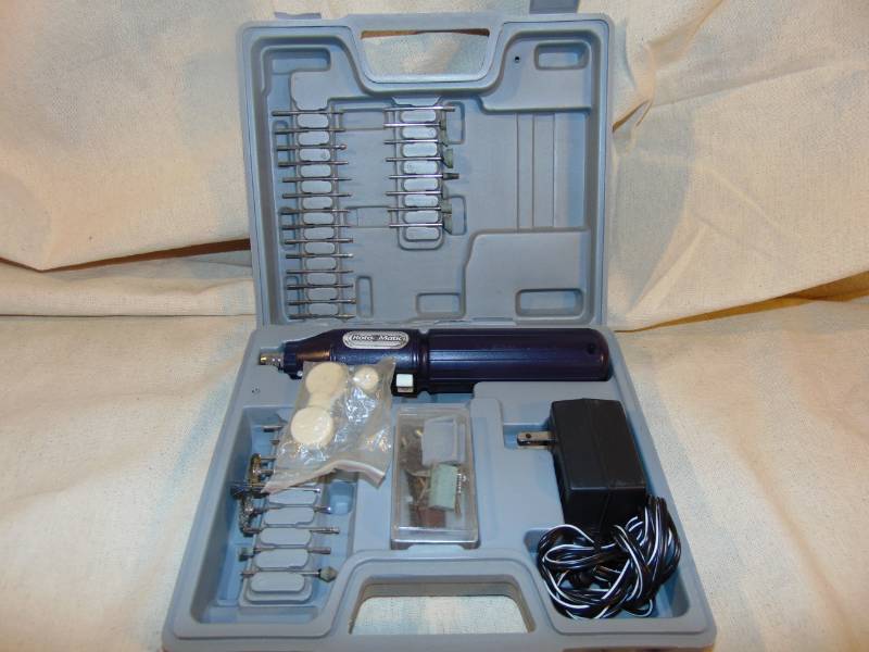 lot 9243 image: Rotary Tool - ROTO MATIC with a BUNCH of bits and case