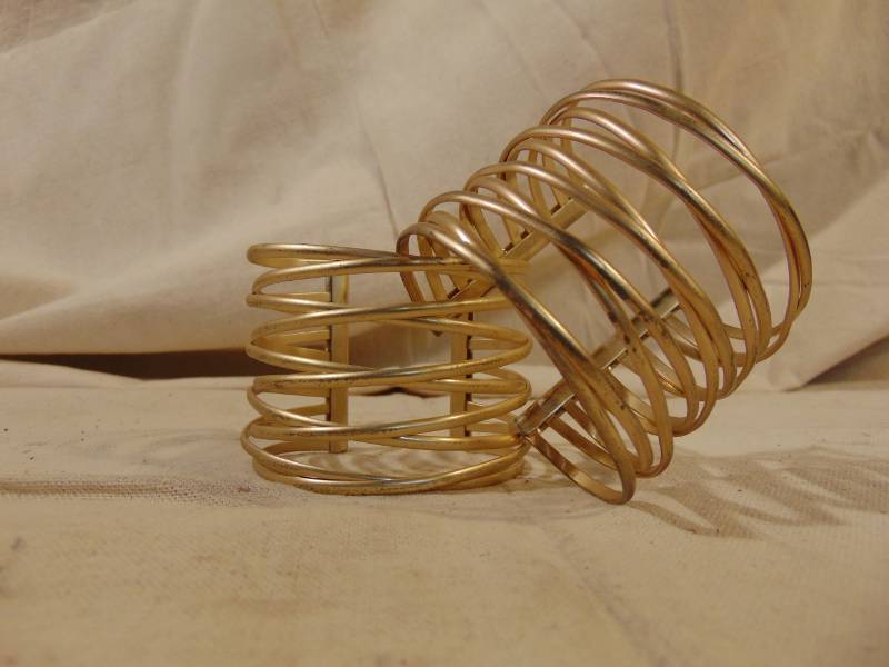 lot 9257 image: Jewelry - Pair of Bracelets